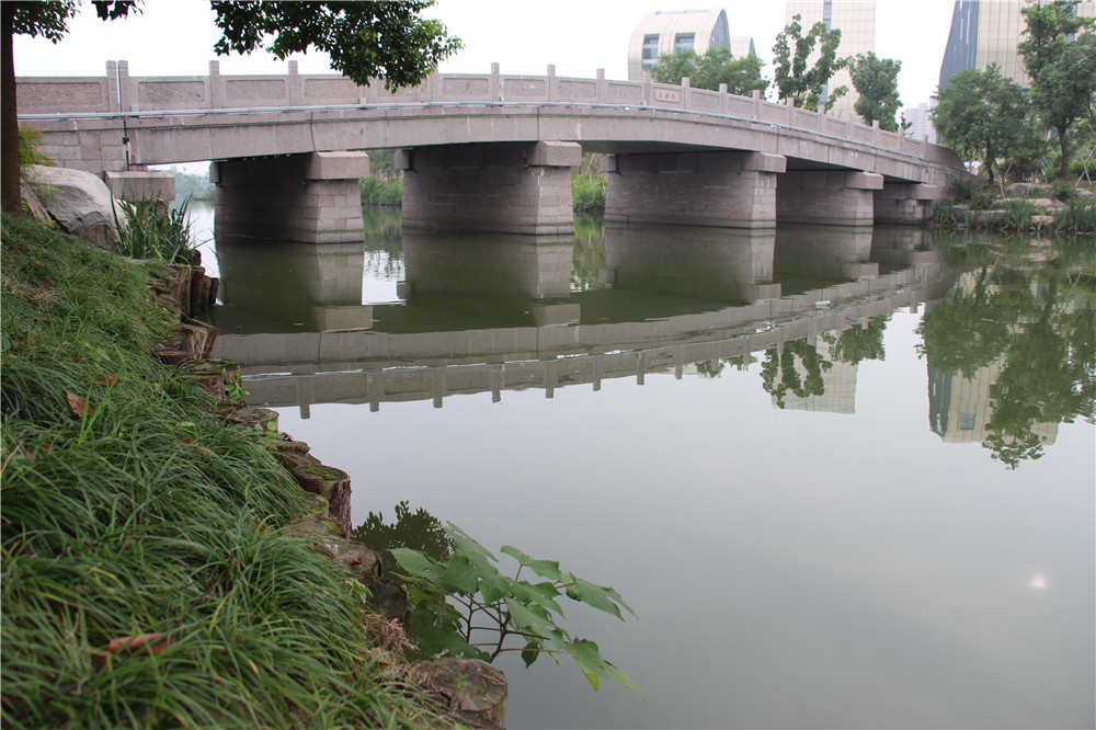 杭州白馬湖景觀橋工程